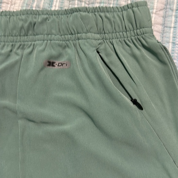 New RBX men Training Shorts 7” inseam size M - Picture 4 of 5